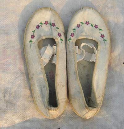 日本明星给父母买鞋,为父母挑选时尚鞋款展现孝道